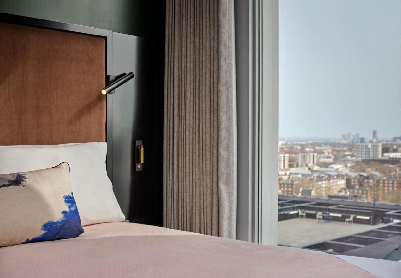 Sky High-dobbeltværelse med kingsize- eller queensize-seng og udsigt til skylinen